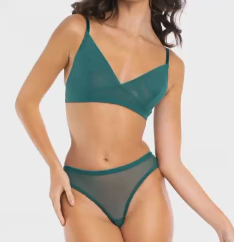 Load video: Gio Mystery Box – 6 Pairs of Briefs / Thongs